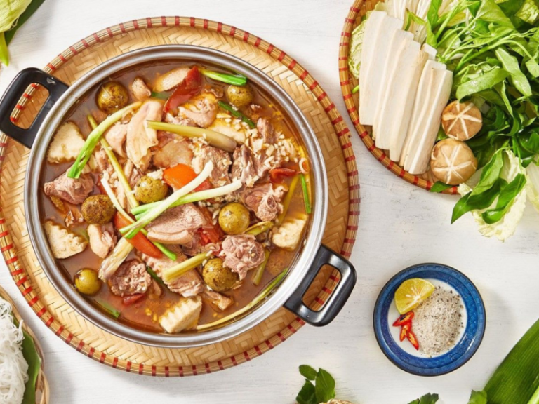 review nhà hàng bếp hoa