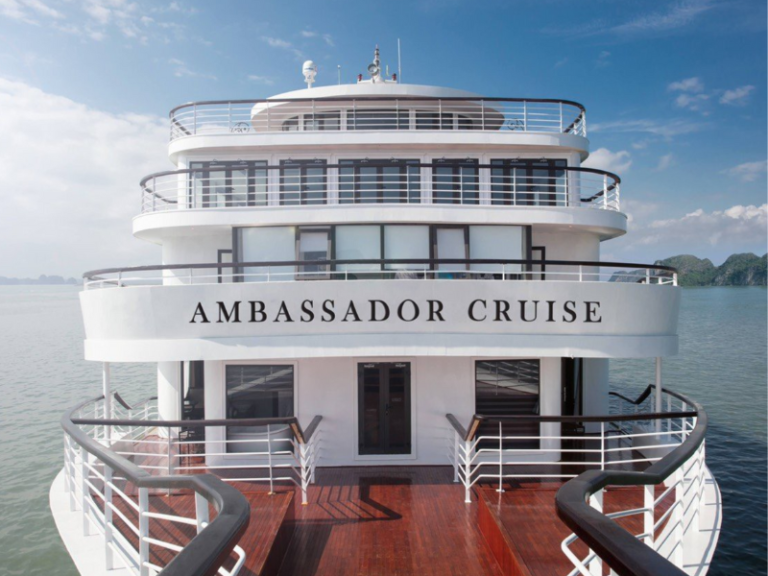 review du thuyền ambassador cruise