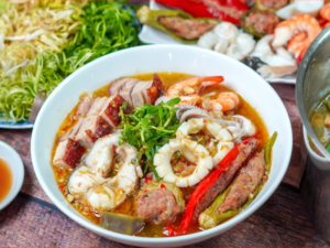 review bún mắm chị năm