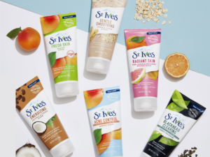 review tẩy tế bào chết st.Ives